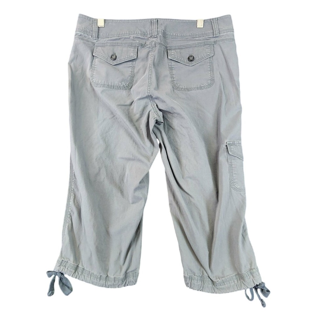 Dockers Favorite Fit Gray Cargo Pants Women 8 Cropped Ripstop Capri Utility